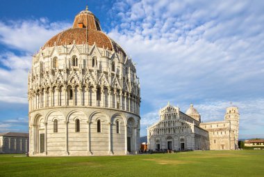 Vaftizhane, katedral ve beltower Pisa, Toskana, İtalya