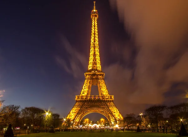 Eyfel Kulesi, gece Paris, Fransa