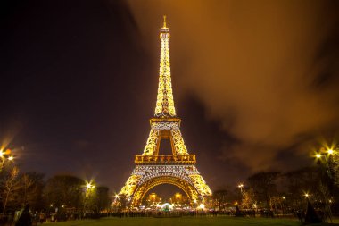 Eyfel Kulesi, gece Paris, Fransa