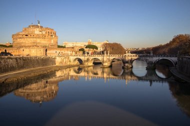 Sant' Angelo Köprüsü ve Sant' Angelo Castel, Roma