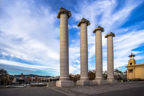 Kolumner på Placa De España i Barcelona — Stockfoto