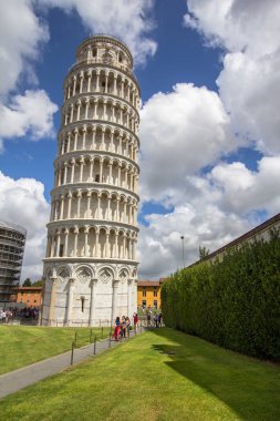 Eğik Pisa Kulesi, İtalya