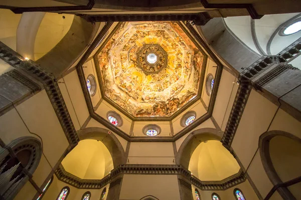 Imagem do Dia do Julgamento no teto da cúpula em Santa Maria del Fiore — Fotografia de Stock