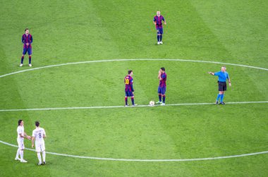 Barcelona ve 10 Decembe üzerinde oyun Şampiyonlar Ligi önce Psg