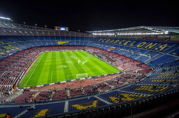 Camp Nou stadion előtt Bajnokok Ligája — Stock Fotó