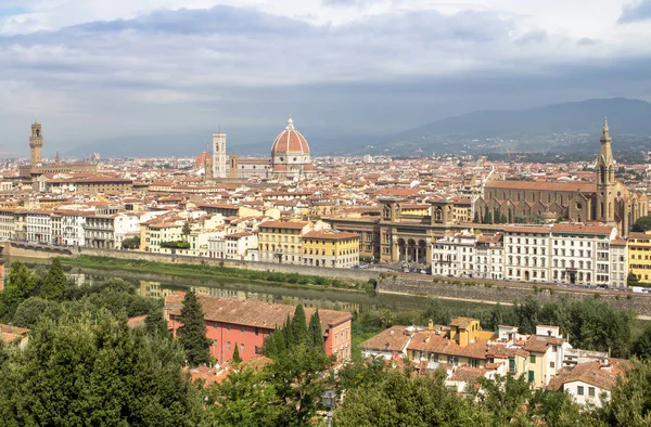 Панорама городского пейзажа Флоренция, Тоскана, Италия — стоковое фото