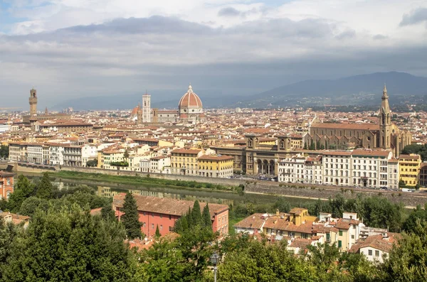 Панорама городского пейзажа Флоренция, Тоскана, Италия — стоковое фото