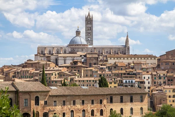 Blick auf die Altstadt Siena, Toskana, Italien — Stockfoto