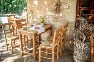 Yunan geleneksel taverna