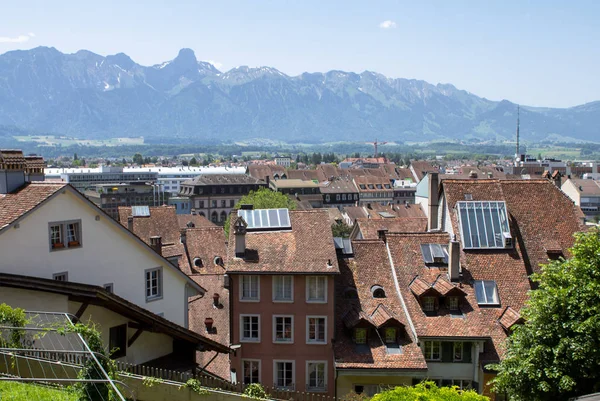 Zobacz na starym mieście Thun, Szwajcaria — Zdjęcie stockowe