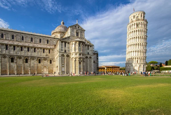 Tour penchée et cathédrale de Pise, Pise, Italie — Photo