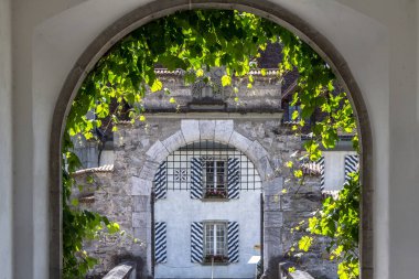 Oberhofen kalesinde lake Thun, İsviçre