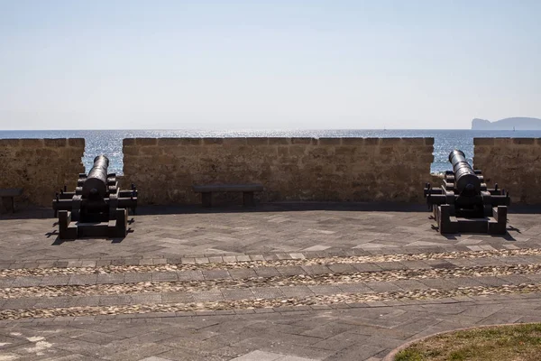 Savunma duvarları Alghero, İtalya — Stok fotoğraf