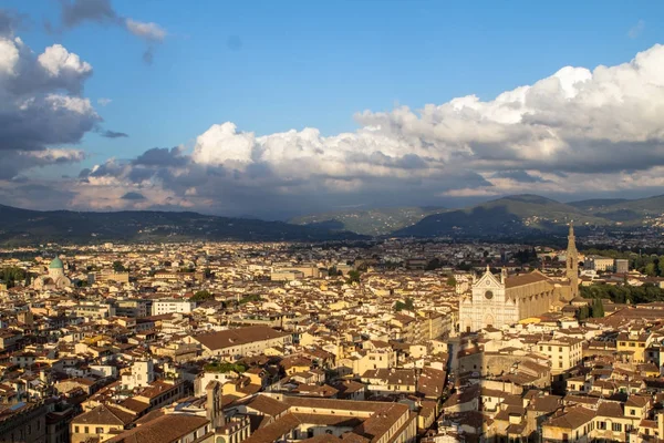 Вид на город Флоренция, Тоскана, Италия — стоковое фото