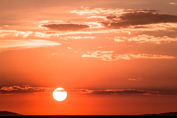 Vacker himmel med solnedgång — Stockfoto