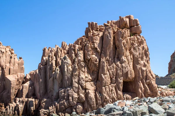 Rocca Rossa sull'Isola di Sardegna — Foto Stock