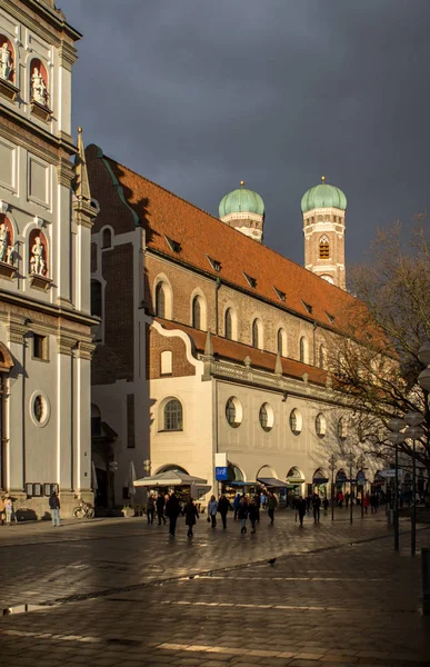 Kościół Marii Panny w centrum Monachium, Niemcy — Zdjęcie stockowe