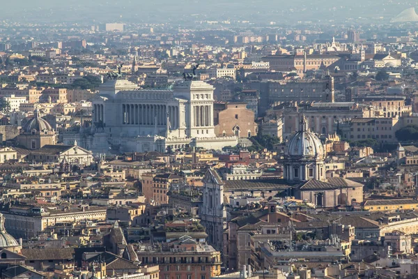 Panorama view of Rome from Saint Peter Cathedrale — Stock Photo, Image