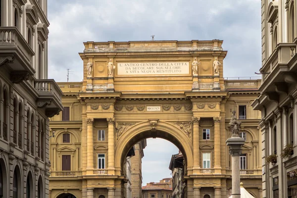 Náměstí Piazza della repubblica, Florencie, Itálie — Stock fotografie