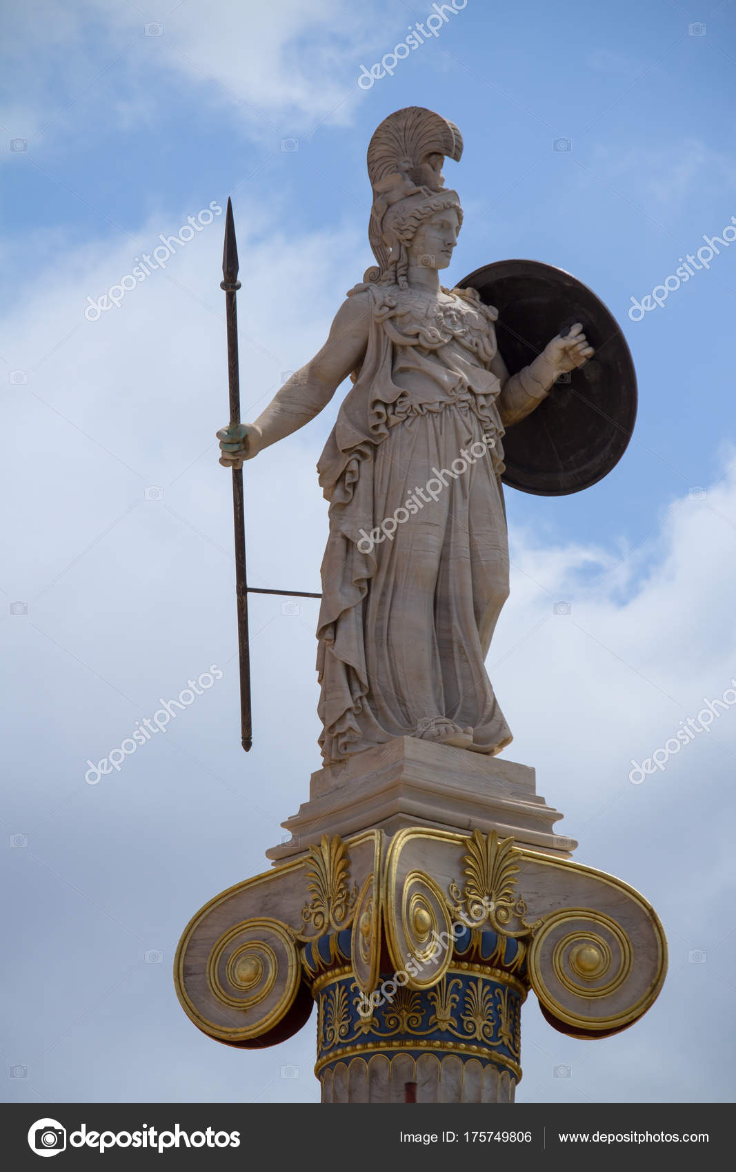 Statue Athéna, déesse de la philosophie et de la sagesse image libre de droit par CAHKT © 175749806