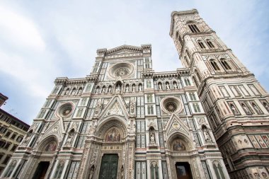 Basilica di Santa Maria del Fiore ve Giottos Campanile