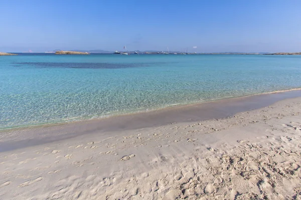 Playa Ses Illetas, Formentera, España — Foto de Stock