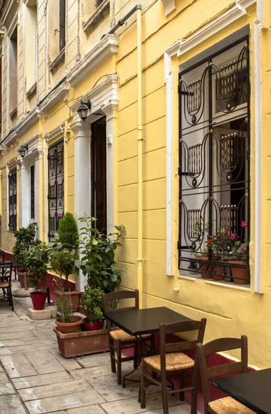 Alte häuser in plaka, athens — Stockfoto