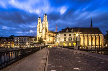Zürih'te grossmuenster    