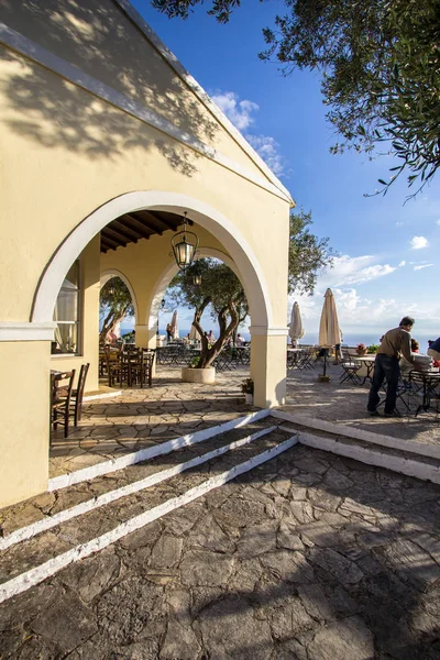Restaurante con vista panorámica, Corfú, Grecia — Foto de Stock