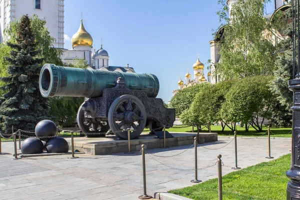 Tsaar kanon in de Kremlin van Moskou, Rusland — Stockfoto