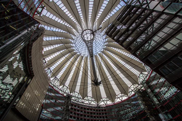 Sony Center a Potsdamer Platz a Berlino, Germania — Foto Stock