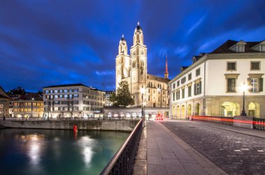 Zürih'te grossmuenster    