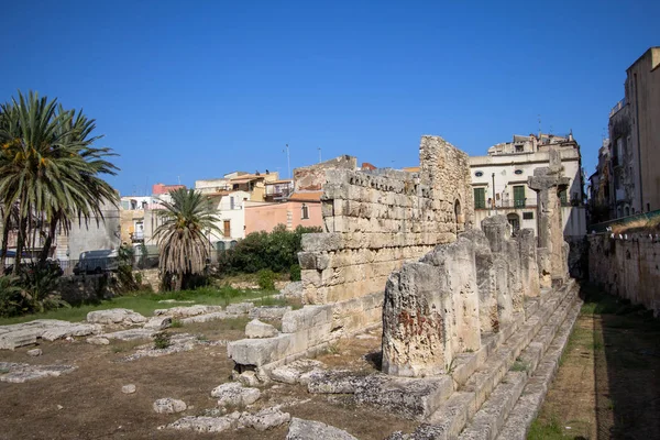 Rovine dell'antico tempio greco di Apollo a Siracusa, Sicilia — Foto Stock