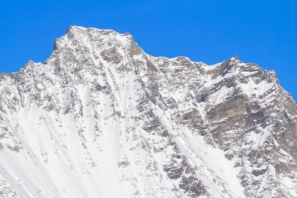 De bergketen in Saas Fee, Zwitserland — Stockfoto