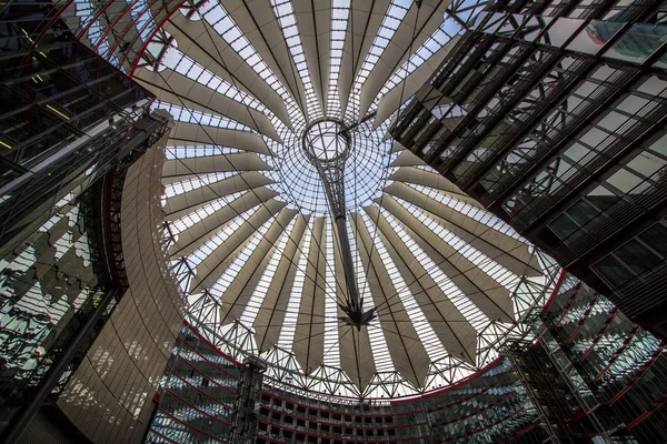 Sony Center a Potsdamer Platz a Berlino, Germania — Foto Stock