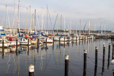 Bir liman Lüks Yatlar