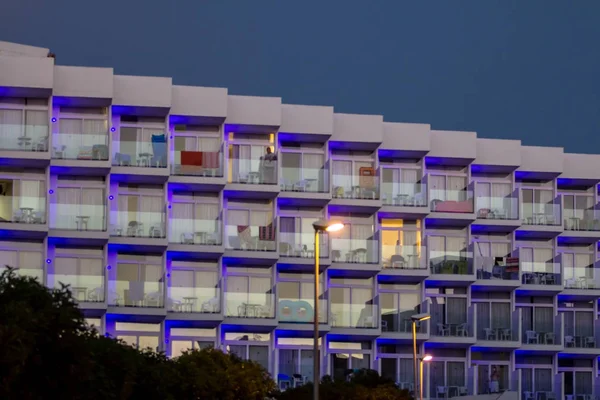 Beautiful hotel building — Stock Photo, Image