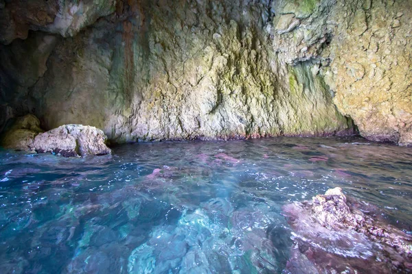 Růžový jeskyně, Korfu, Řecko — Stock fotografie