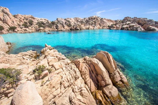 Spiaggia di Cala Coticcio, Cerdeña, Italia — Foto de Stock