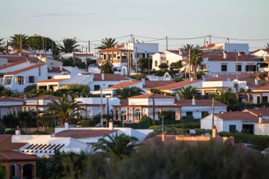 Beyaz evleriyle tipik İspanya Köyü