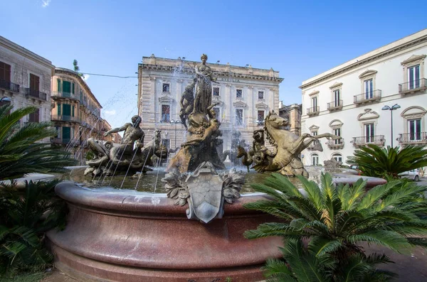 Fontanna Diany w mieście Syrakuzy, Włochy — Zdjęcie stockowe