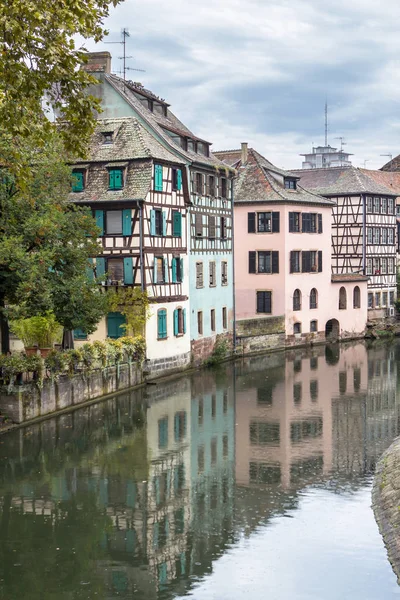La petite france Strasbourgban, Elzász, Franciaország — Stock Fotó