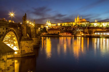 Gece, Çek Cumhuriyeti, Prag Kalesi ve St. Vitus Katedrali