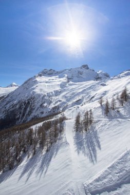 Saas Fee, İsviçre dağ aralığında
