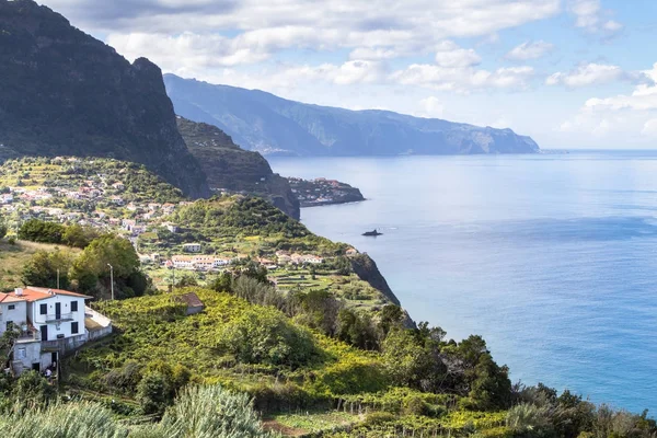 Costa noreste de Madeira, Portugal — Foto de Stock