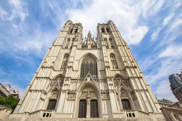 Собор Святого Михаила и Святого Гудулы в Брюсселе, Бельгия — стоковое фото