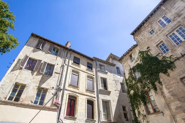 Edificios antiguos en Aviñón, Francia —  Fotos de Stock