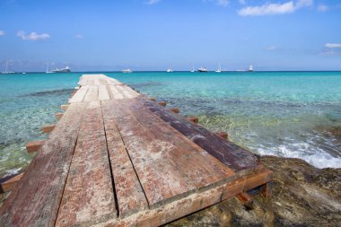 deniz ahşap iskelesi 