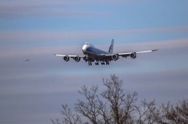 Airplane ist landing