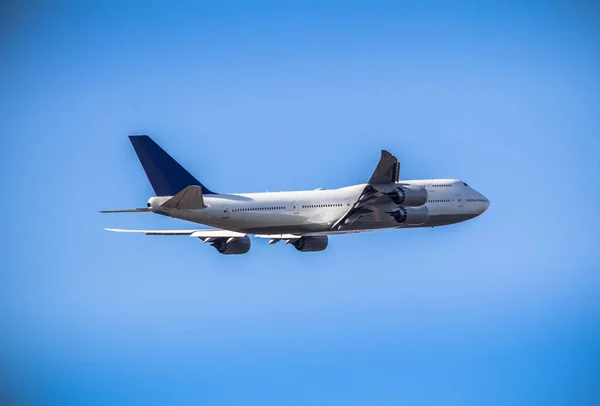 停まる飛行機離陸 — ストック写真